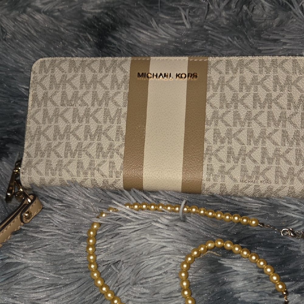 Michael Kors Tan and Cream Women's Wallet